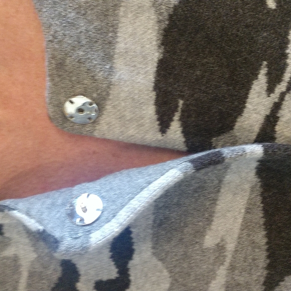 Kerisma Camo Sweater - Picture 3 of 8